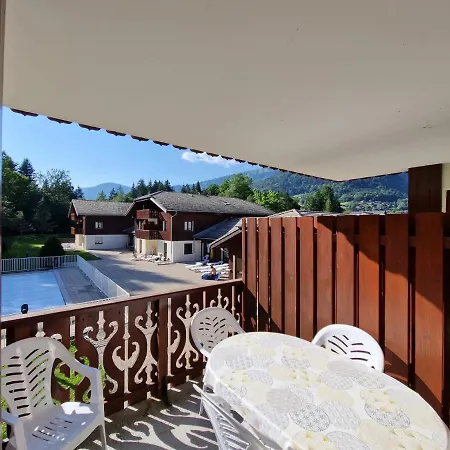 Bel Appartement Avec Piscine - Le Grand Tetras Samoens Exterior photo
